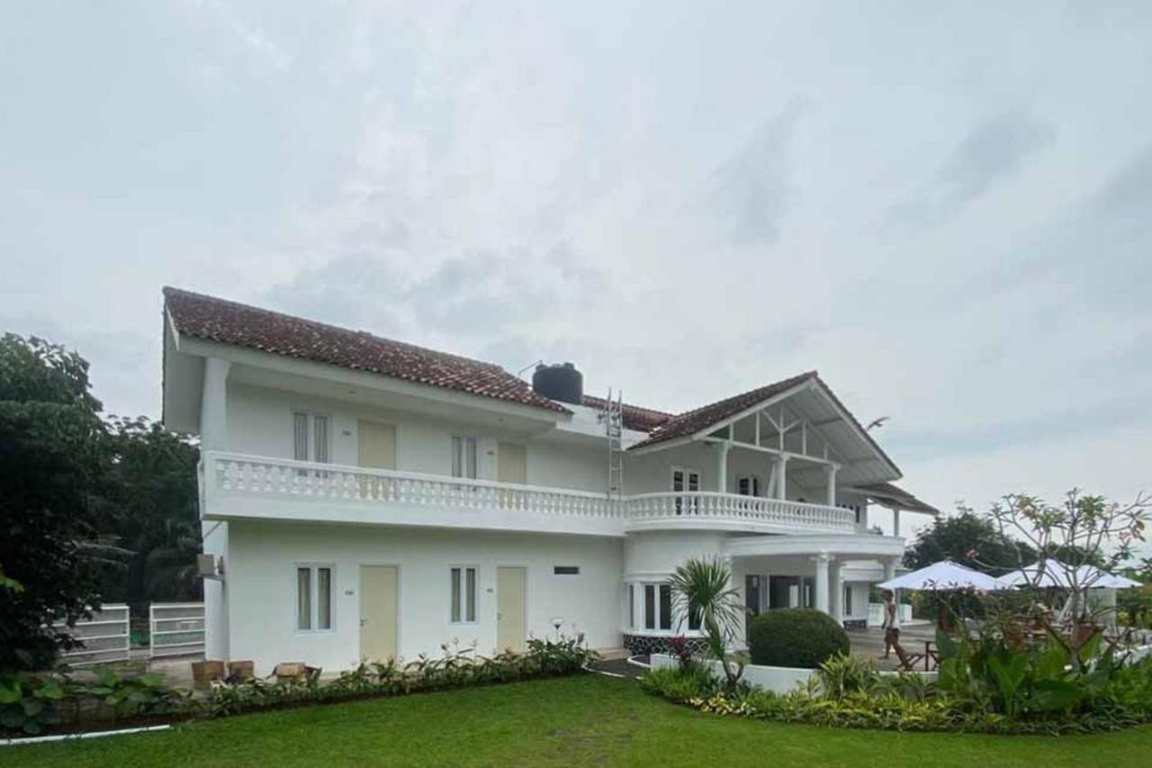 Reddoorz Plus @ Megamendung Puncak 2 Bogor Exteriér fotografie